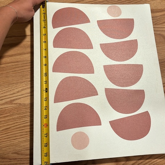 Cool wall decor canvas style- white and pink - Picture 2 of 5